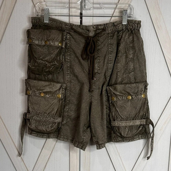 Free People Moon Bay Parachute Shorts in Army - Picture 4 of 8